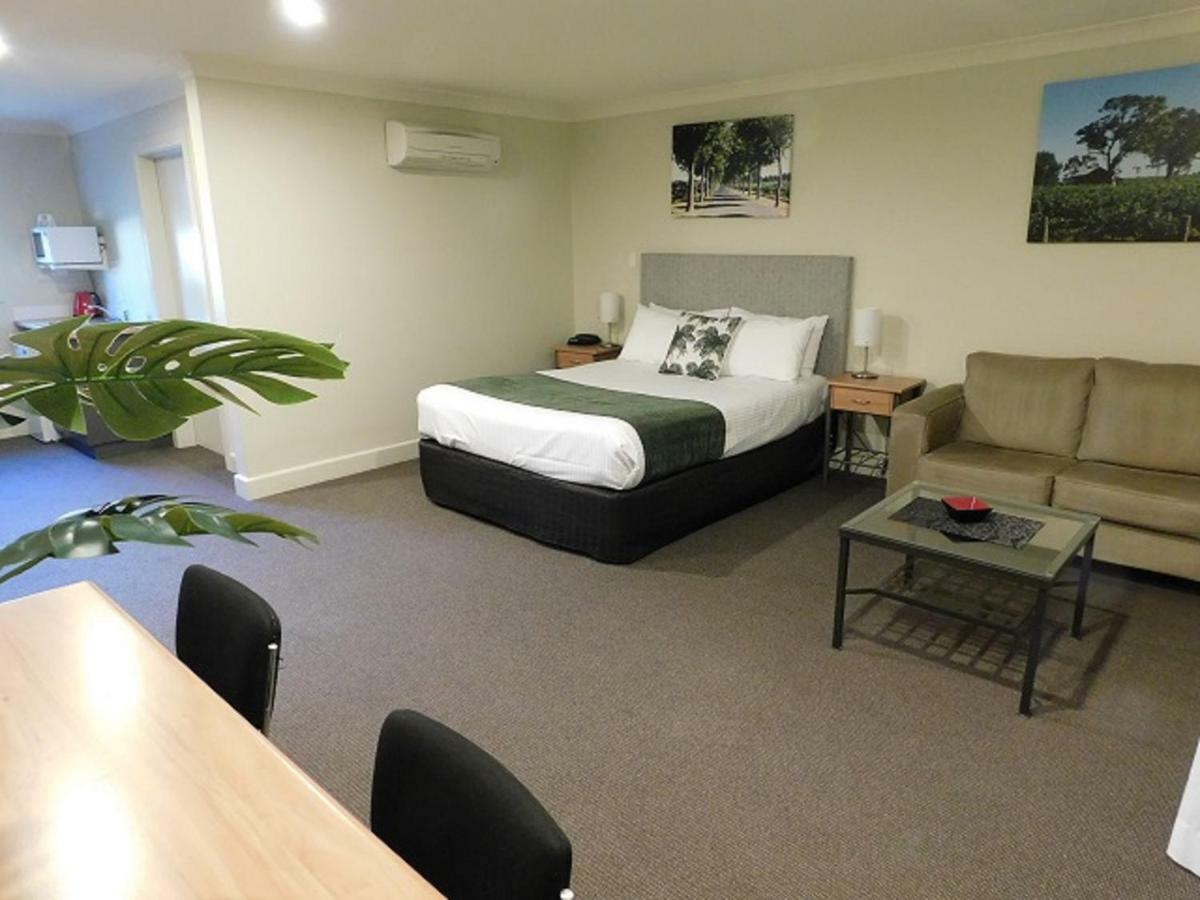 Alexander Cameron Suites Penola Kültér fotó