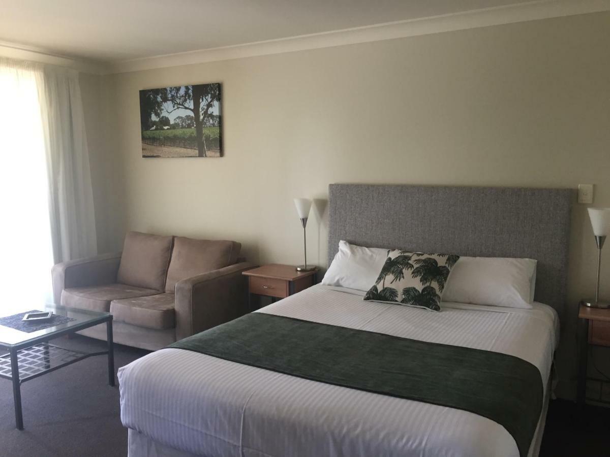 Alexander Cameron Suites Penola Kültér fotó